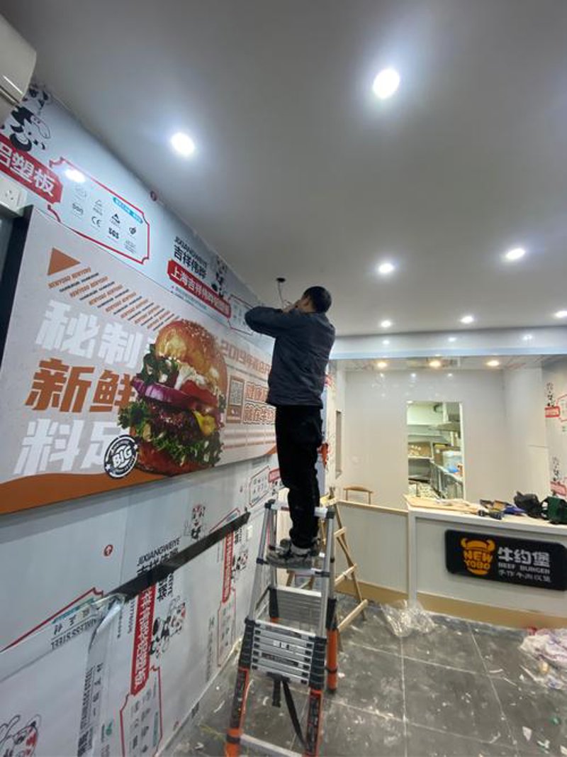 招牌制作：点亮商业橱窗的艺术